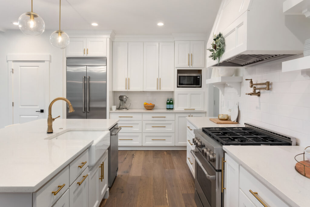 Choosing the Perfect Hardware for Your Cabinets