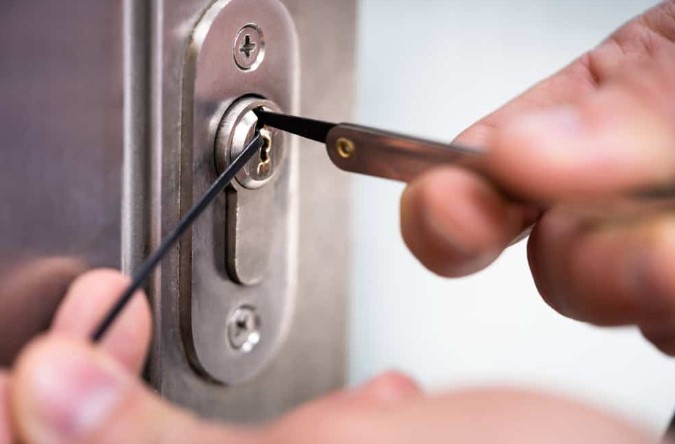 Reliable Locksmith Pompano Beach: 24/7 Emergency Services