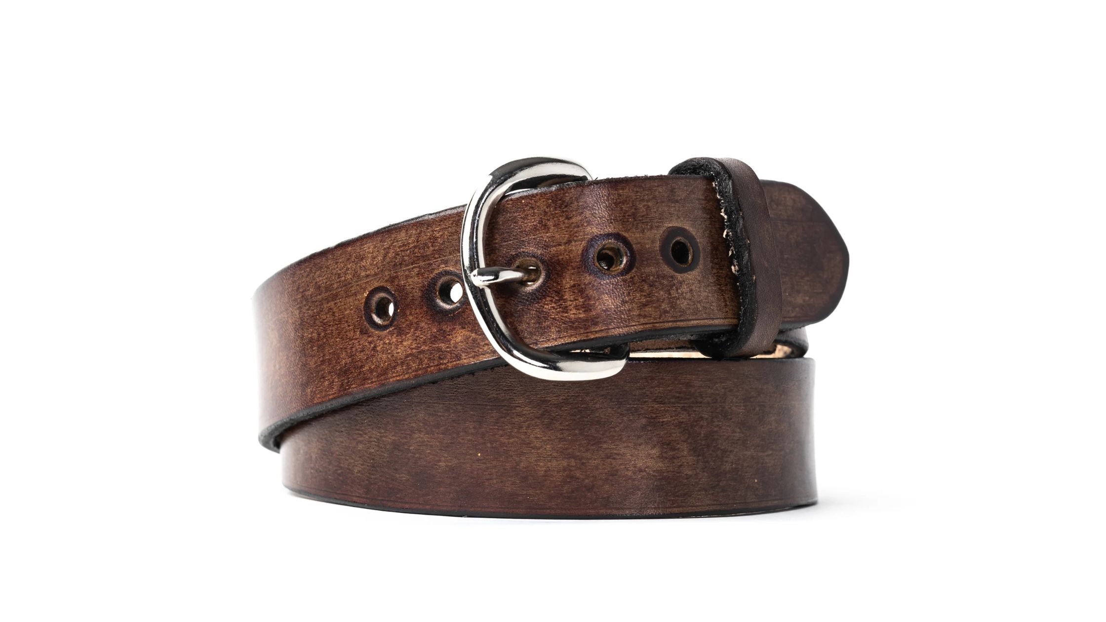 Custom Handmade Leather Products – Why They’re Worthy of Investment?